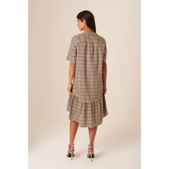 SOLD! NEW Tucker Laura ZigZag Cotton Dress in Safari Sound Size Medium - Picture 2 of 11